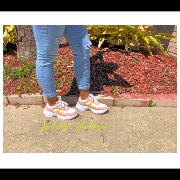 CeCe - Picture 1 of 3